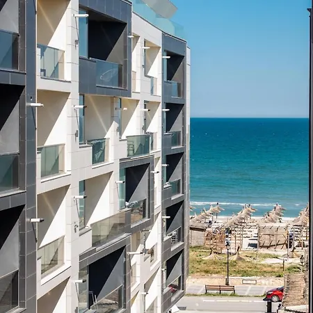 Premium Moon Mamaia Nord